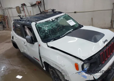 2016 Jeep Renegade Trailhawk из США, поврежденный, VIN ZACCJBCT2GPC47665